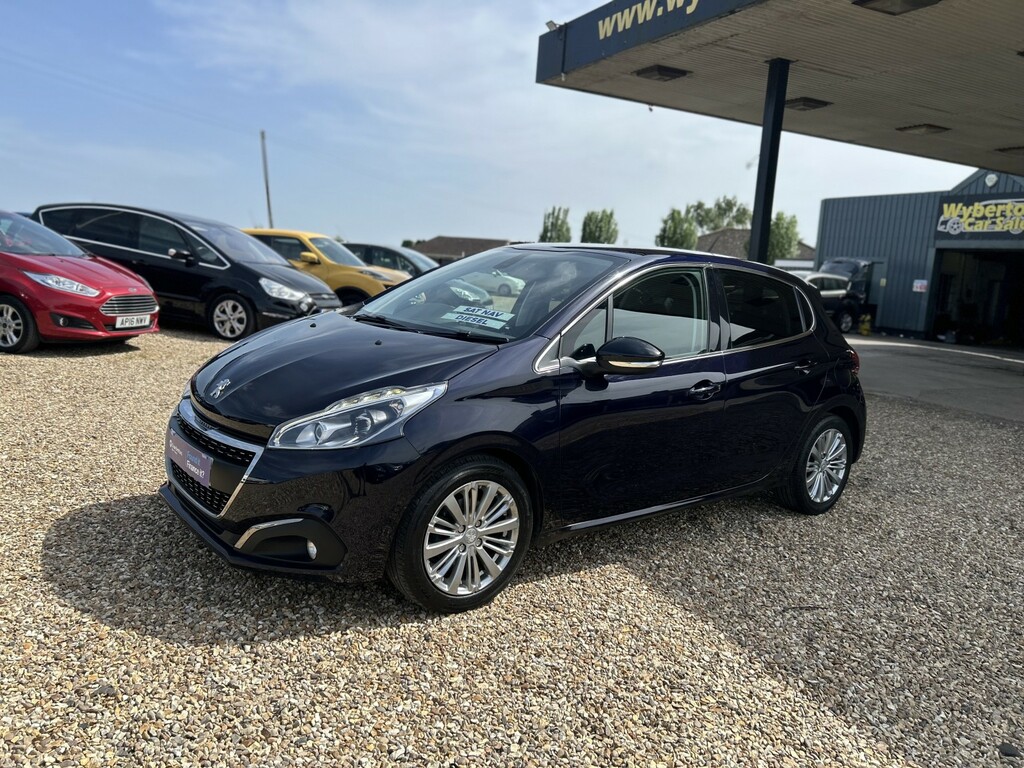 Peugeot 208 Hatchback 1.6 Bluehdi Allure 2018 Blue #3
