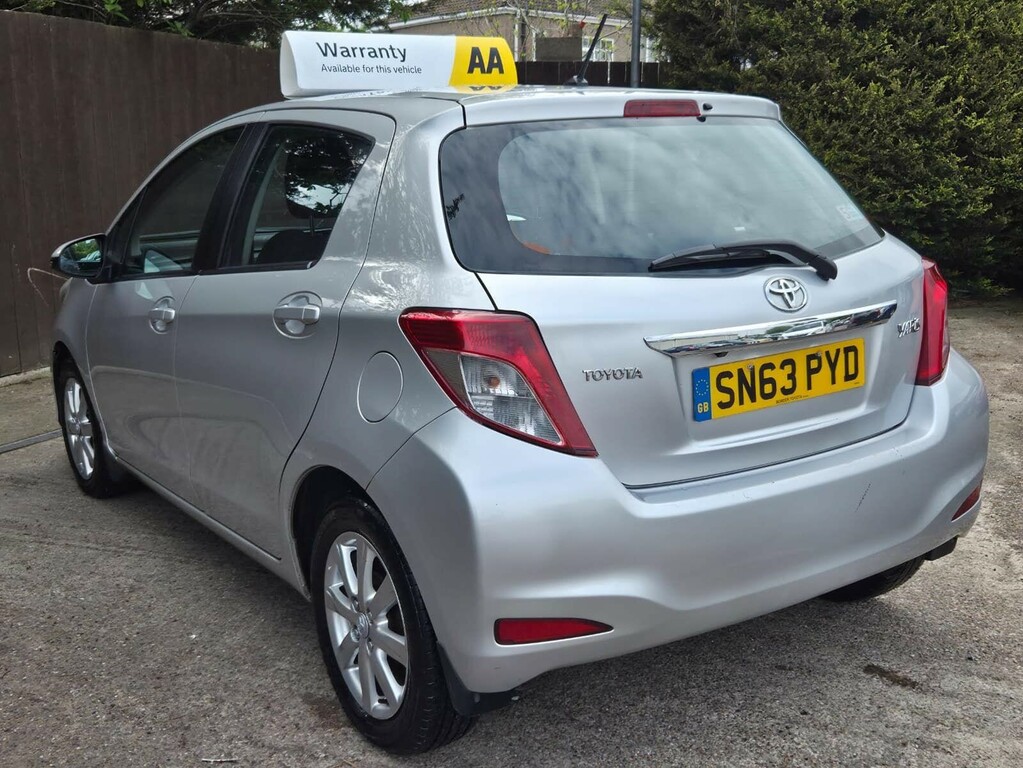 Toyota Yaris 1.33 Dual Vvt-i Tr Euro 5 SN63PYD Silver #4