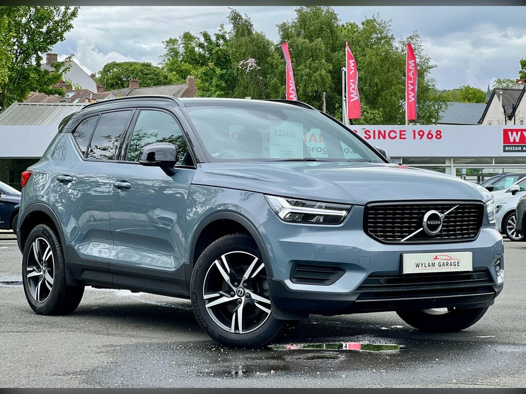 Volvo XC40 2.0 B4 Mhev Plus Dct Awd Euro 6 Ss Grey