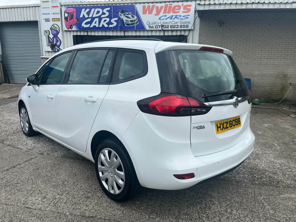 Vauxhall Zafira 2.0 Cdti Exclusiv White #5