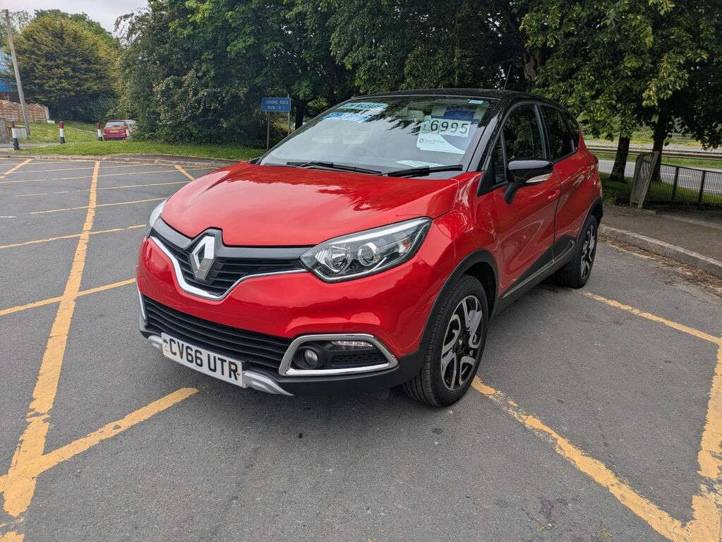 Renault Captur Signatue Nav Tce CV66UTR Red #3