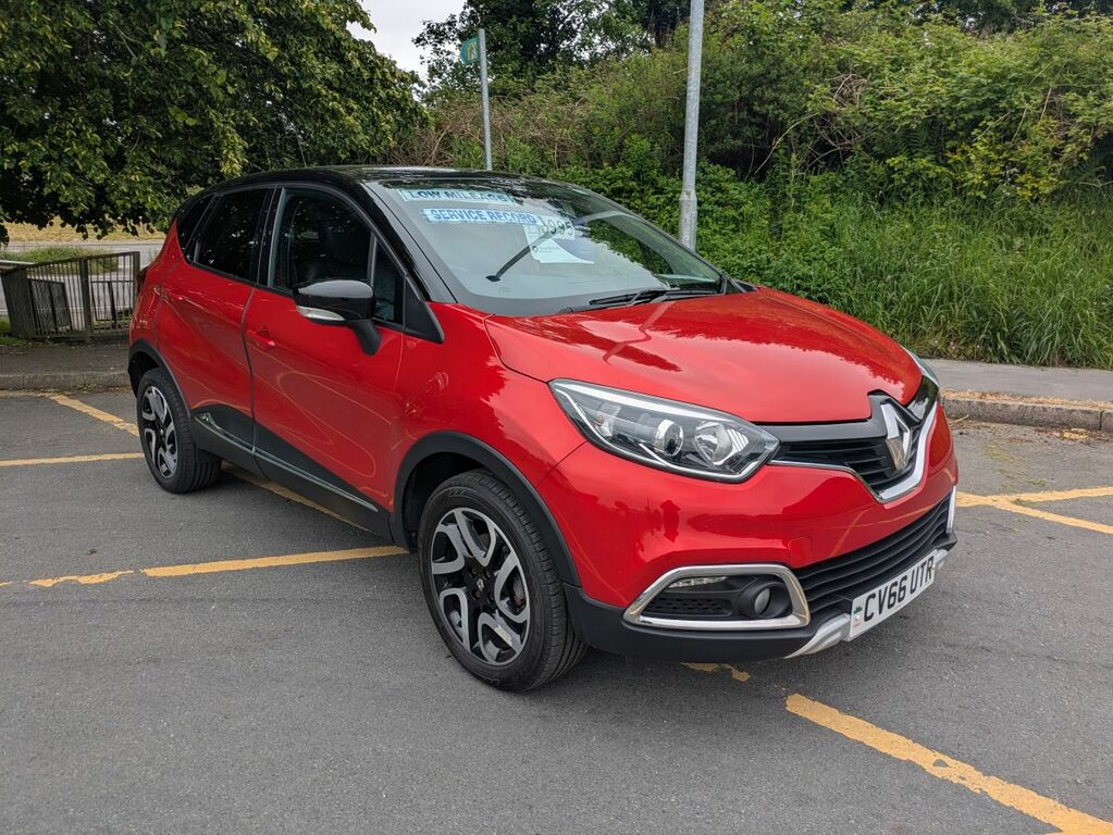 Renault Captur Signatue Nav Tce Red