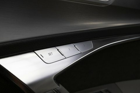 Audi  Carbon Black 450Ps Red #28