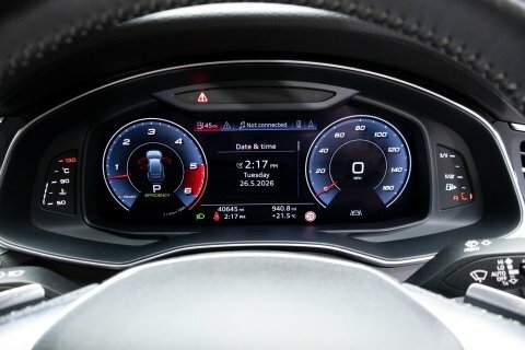 Audi  Carbon Black 450Ps Red #20