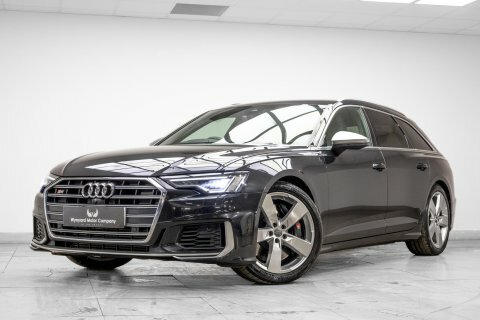Audi  Carbon Black 450Ps Red #1