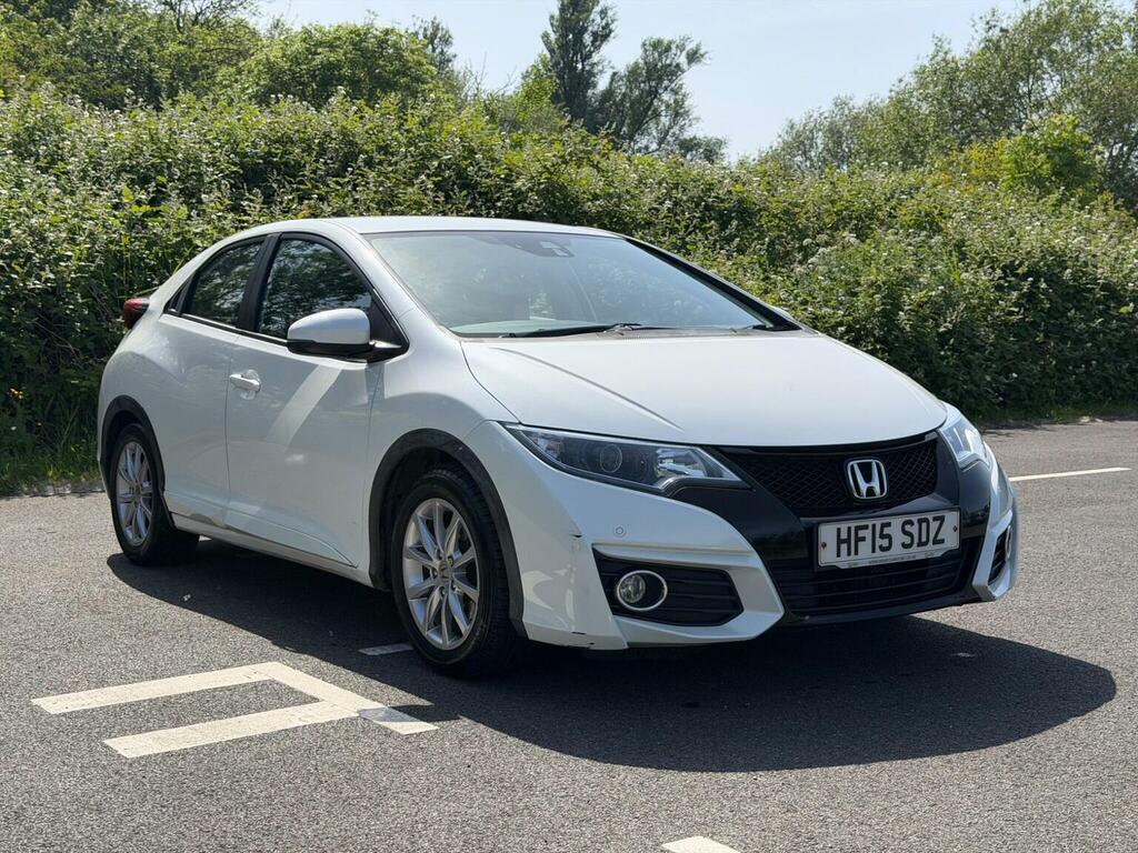 Honda Civic Hatchback 1.8 I-vtec Se Plus Euro 6 Ss 201 White
