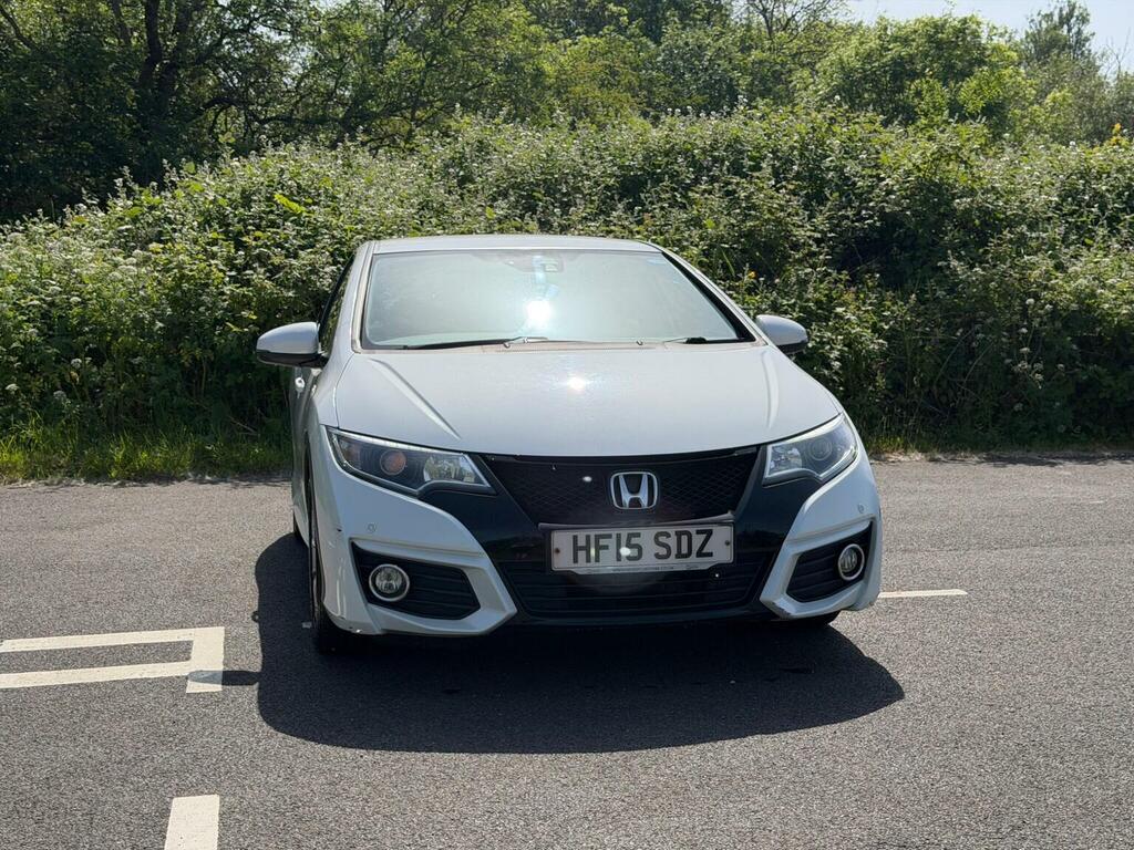 Honda Civic Hatchback 1.8 I-vtec Se Plus Euro 6 Ss 201 HF15SDZ White #2