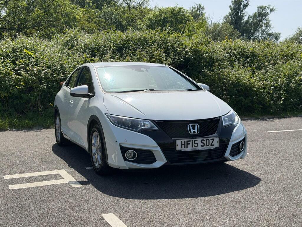 Honda Civic Hatchback 1.8 I-vtec Se Plus Euro 6 Ss 201 HF15SDZ White #5