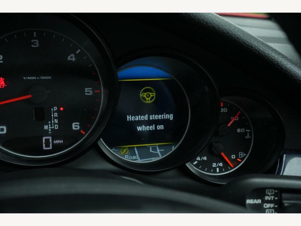 Porsche Panamera 3.0D V6 Tiptronics Euro 5 S S Red #2
