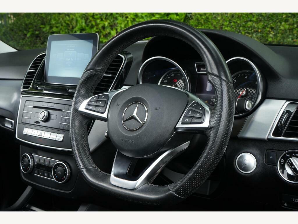 Mercedes-Benz GLE Class 2.1 Gle250d Amg Line Premium Plus G-tronic 4Mati V067HWG Black #2