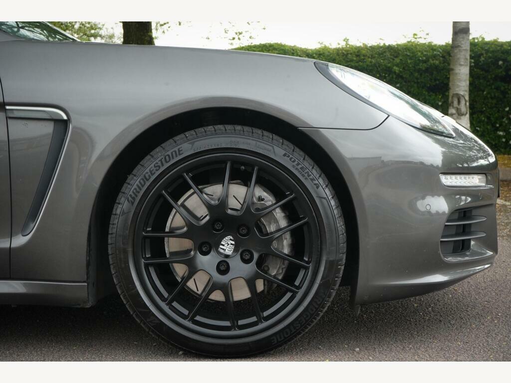 Porsche Panamera Coupe White #14