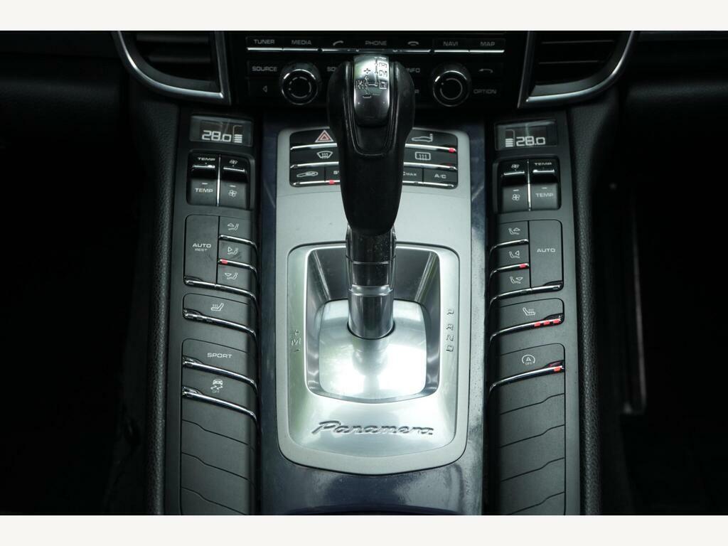 Porsche Panamera Coupe White #37