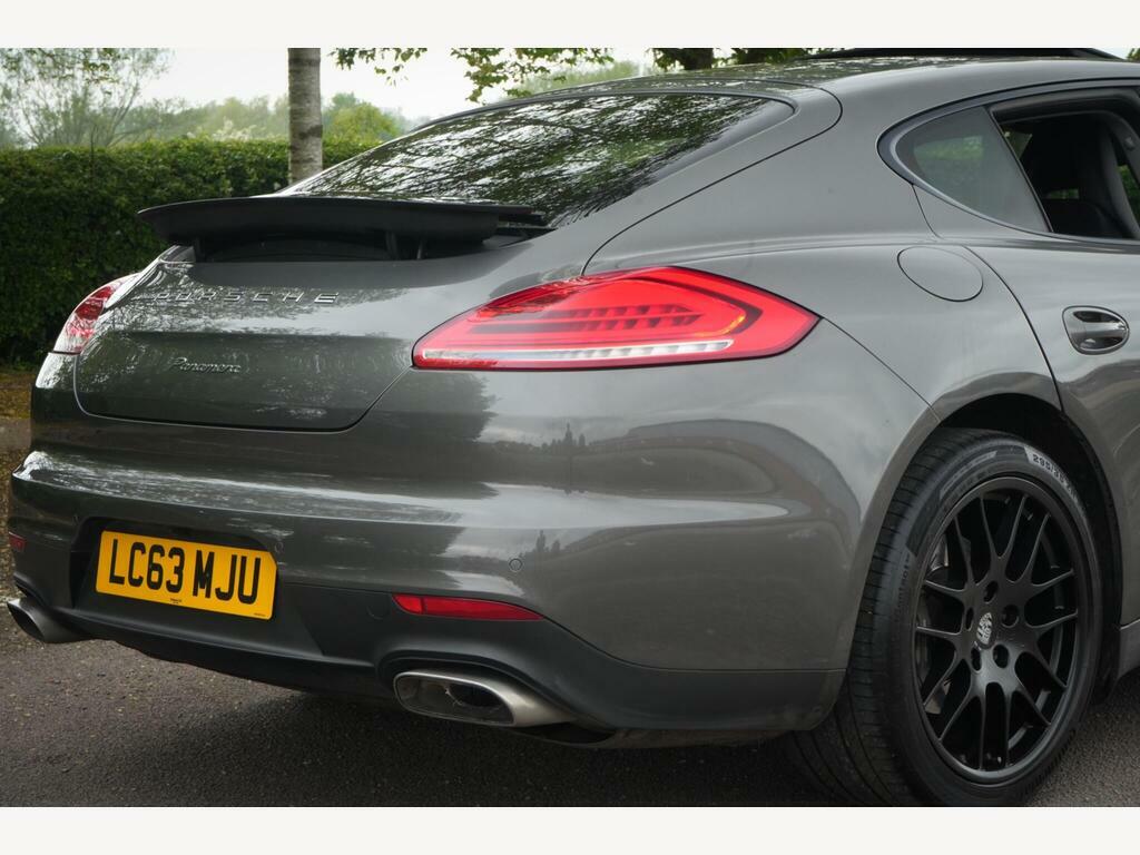 Porsche Panamera Coupe White #23