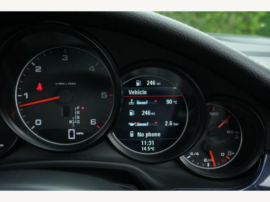 Porsche Panamera Coupe White #31