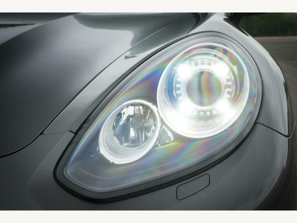 Porsche Panamera Coupe White #11