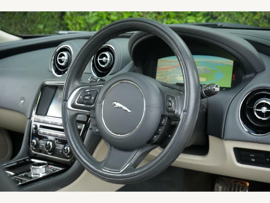 Jaguar XJ 3.0D V6 Euro 6 S S BU65UMF Black #2