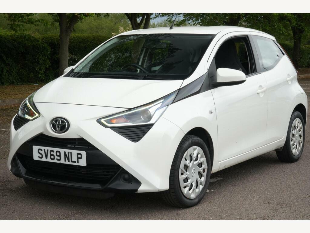 Toyota Aygo 1.0 Vvt-i X-play Euro 6 SV69NLP White #5