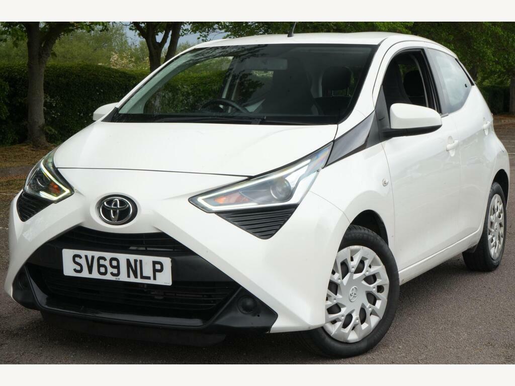 Toyota Aygo 1.0 Vvt-i X-play Euro 6 White