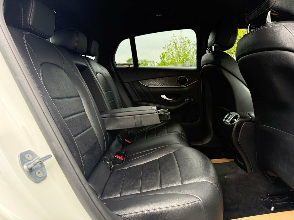 Mercedes-Benz GLC Class 2.1L Amg Line YT68KOW White #6