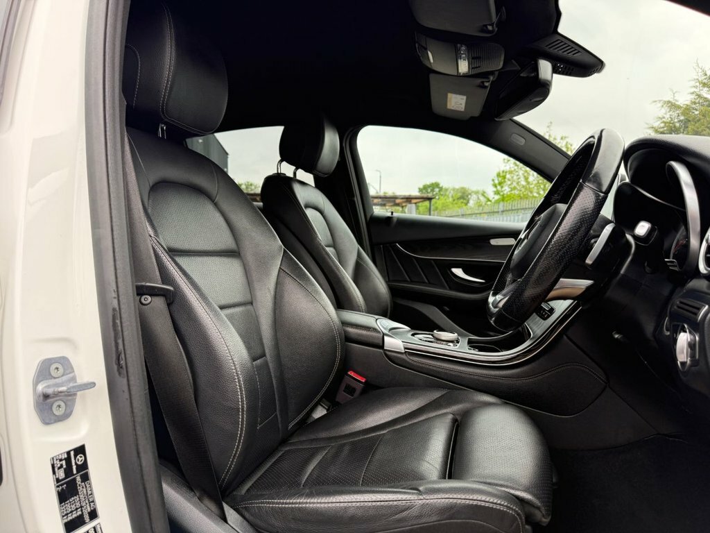 Mercedes-Benz GLC Class 2.1L Amg Line YT68KOW White #4