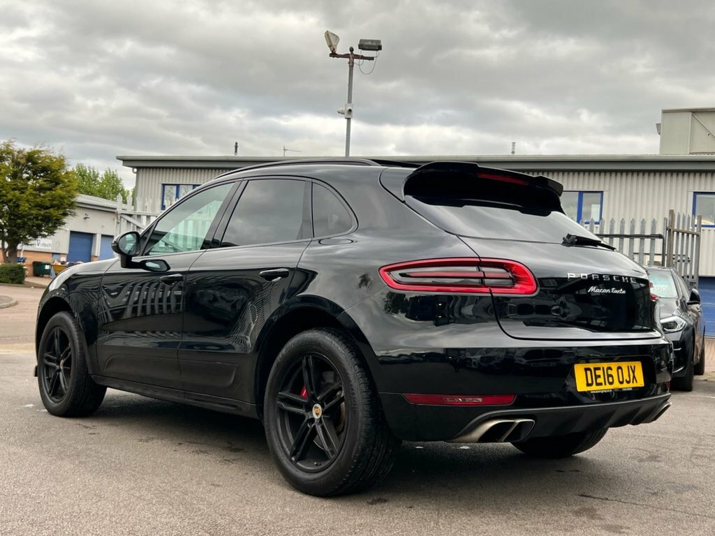 Porsche Macan 3.6L Turbo DE16OJX Black #3