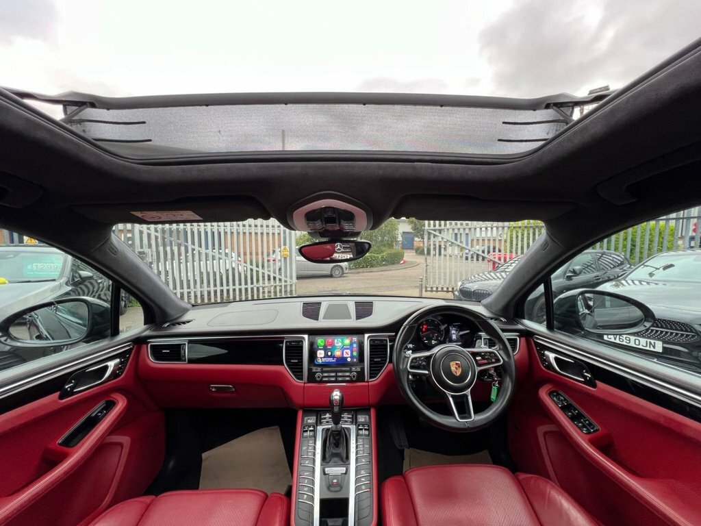 Porsche Macan 3.6L Turbo DE16OJX Black #2