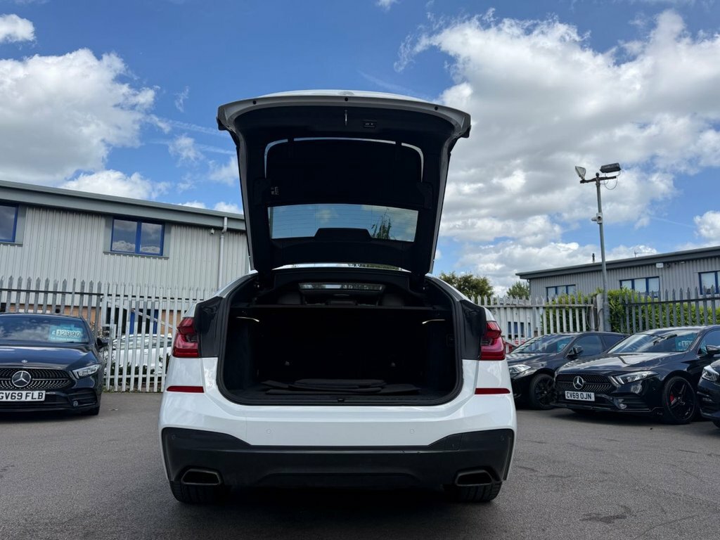BMW 6 Series Gran Turismo Hatchback White #15