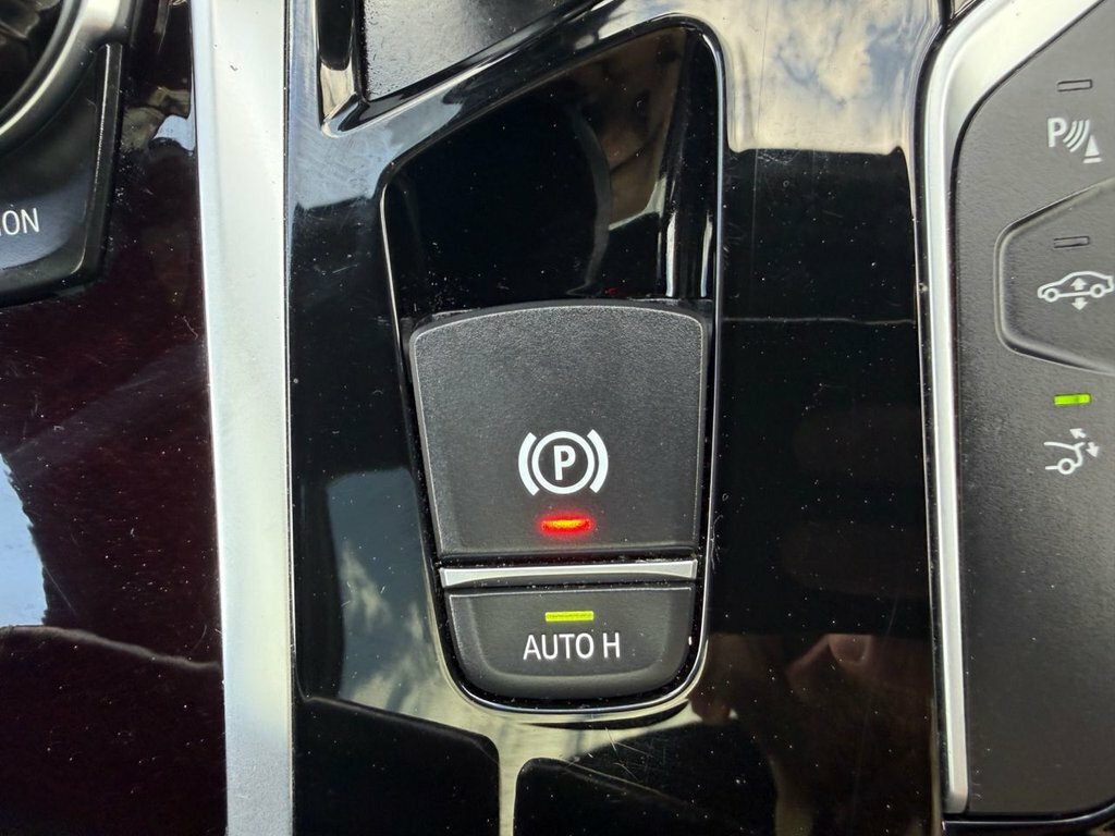 BMW 6 Series Gran Turismo Hatchback White #65