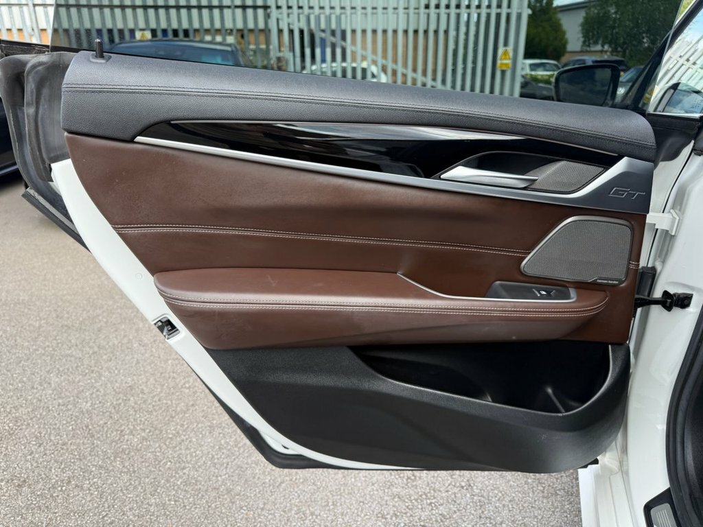 BMW 6 Series Gran Turismo Hatchback White #76
