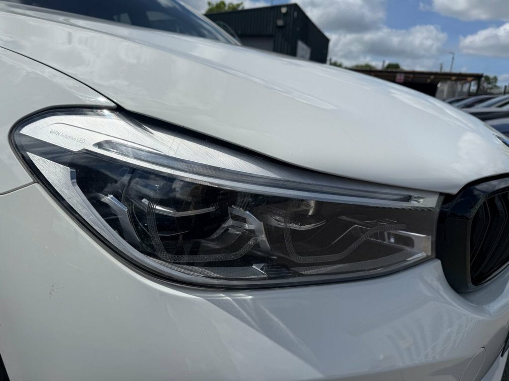 BMW 6 Series Gran Turismo Hatchback White #24