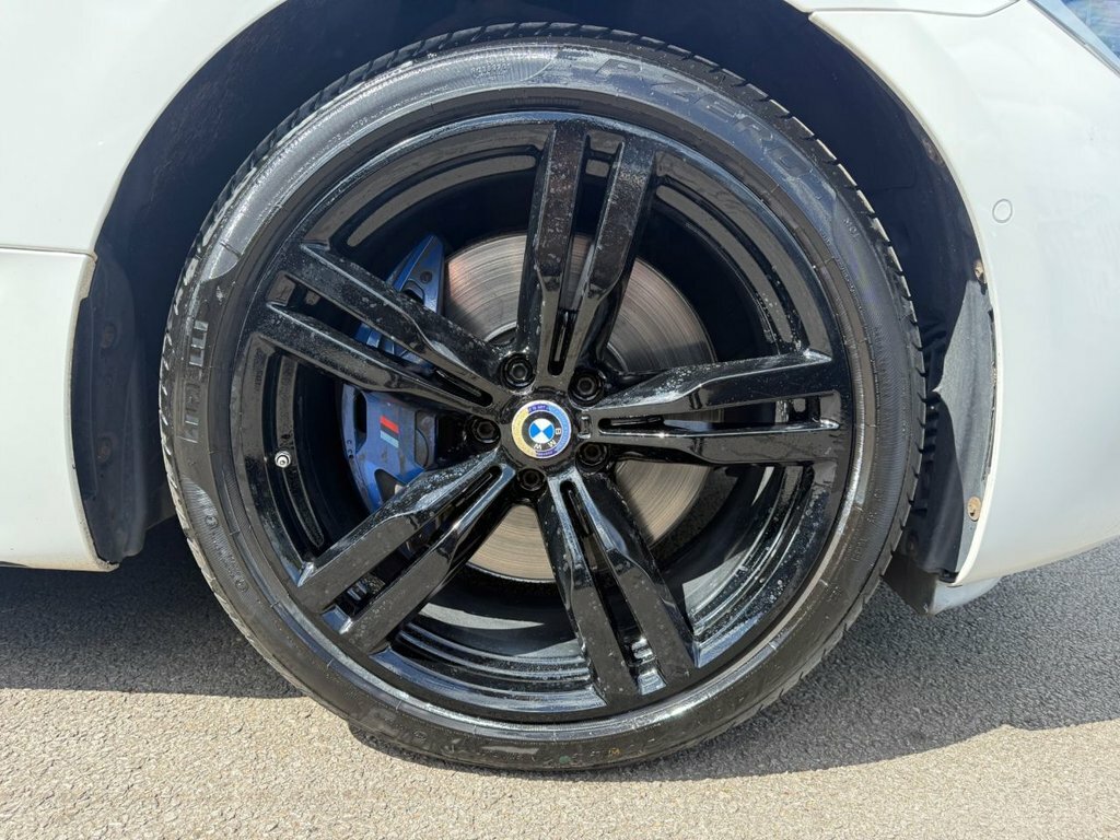 BMW 6 Series Gran Turismo Hatchback White #33