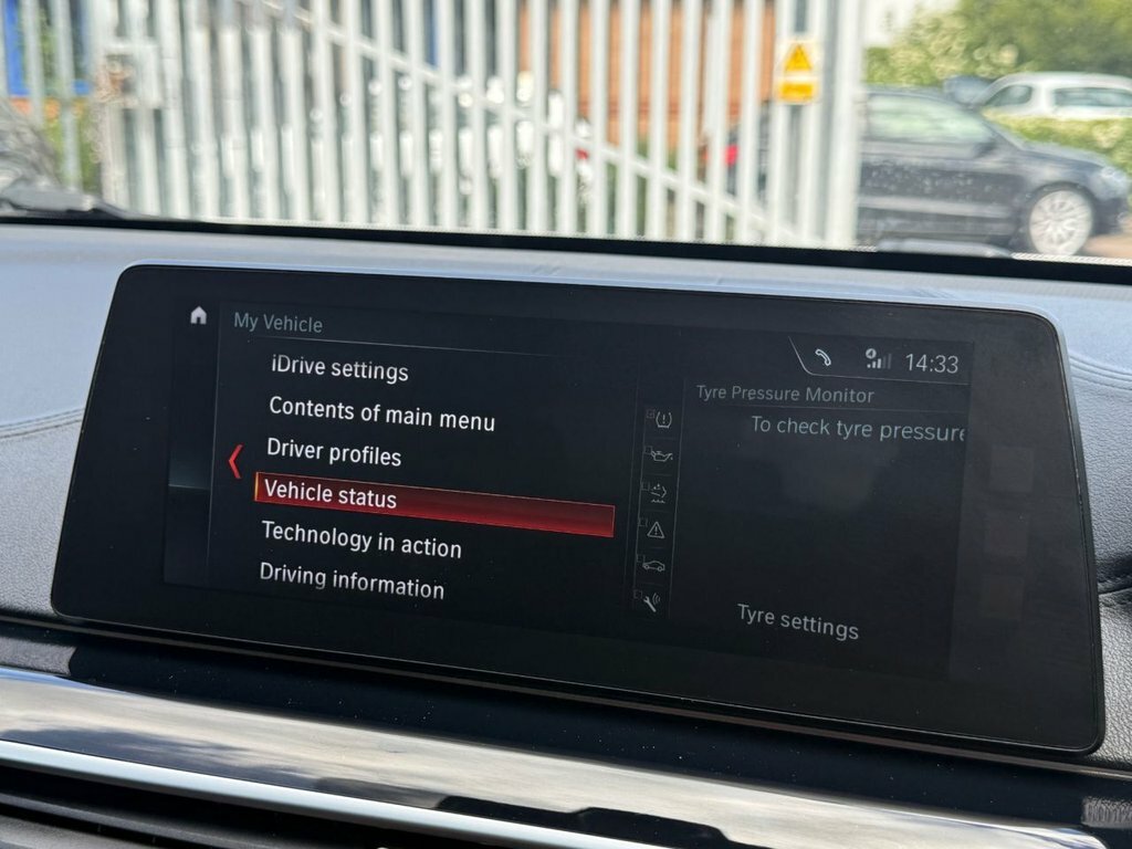 BMW 6 Series Gran Turismo Hatchback White #51