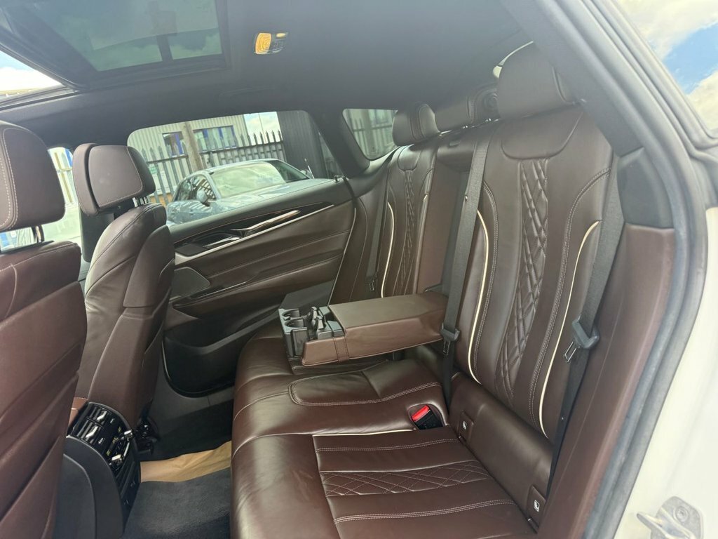 BMW 6 Series Gran Turismo Hatchback White #79