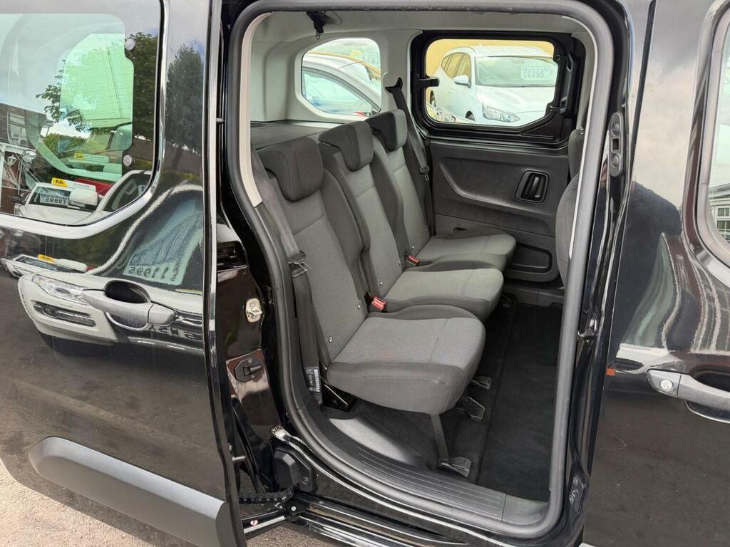 Vauxhall Combo Life 1.5 Turbo D Blueinjection Design Euro 6 Ss BN69EVM Black #6