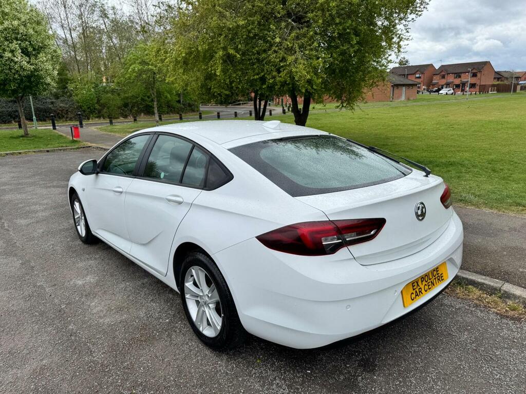 Vauxhall Insignia 1.6 Turbo D Blueinjection Design Grand Sport Euro BX68DFO White #5