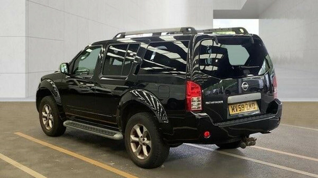 Nissan Pathfinder 2.5 Tekna Dci Black #10