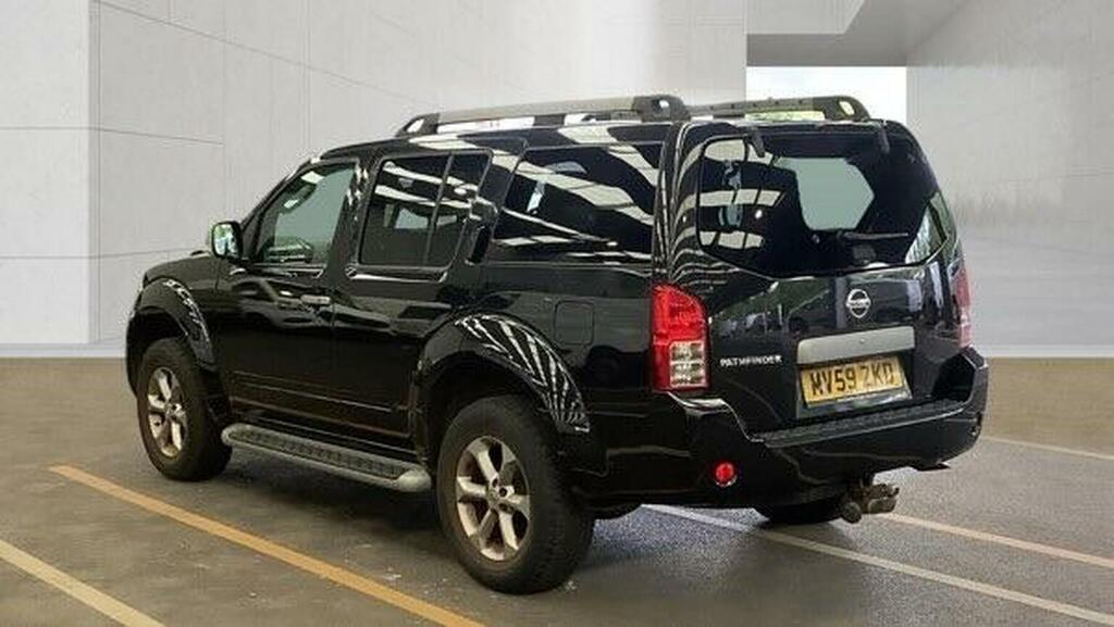 Nissan Pathfinder 2.5 Tekna Dci Black #3