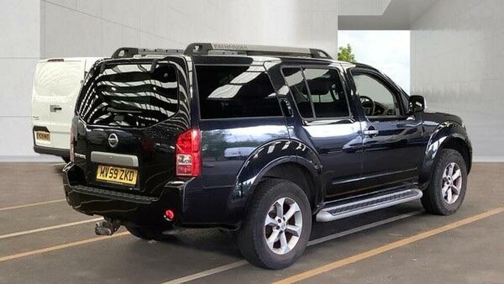 Nissan Pathfinder 2.5 Tekna Dci Black #4