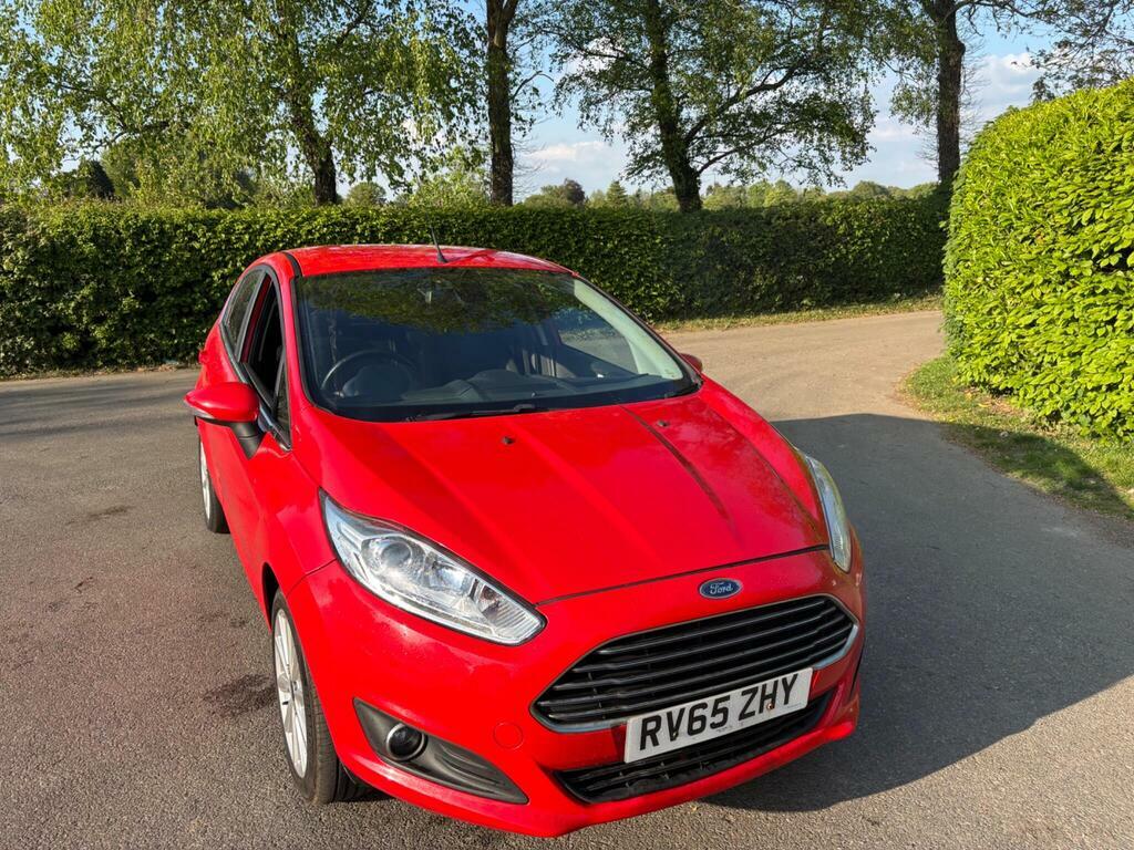 Ford Fiesta 1.0T Ecoboost Titanium Euro 6 S S Red