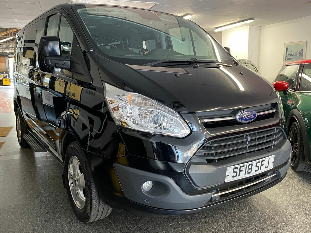 Ford Tourneo Custom 2.0 310 Ecoblue Titanium Minibus Double Cab Di Black #4