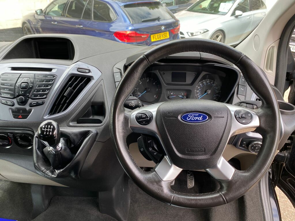 Ford Tourneo Custom 2.0 310 Ecoblue Titanium Minibus Double Cab Di Black #3
