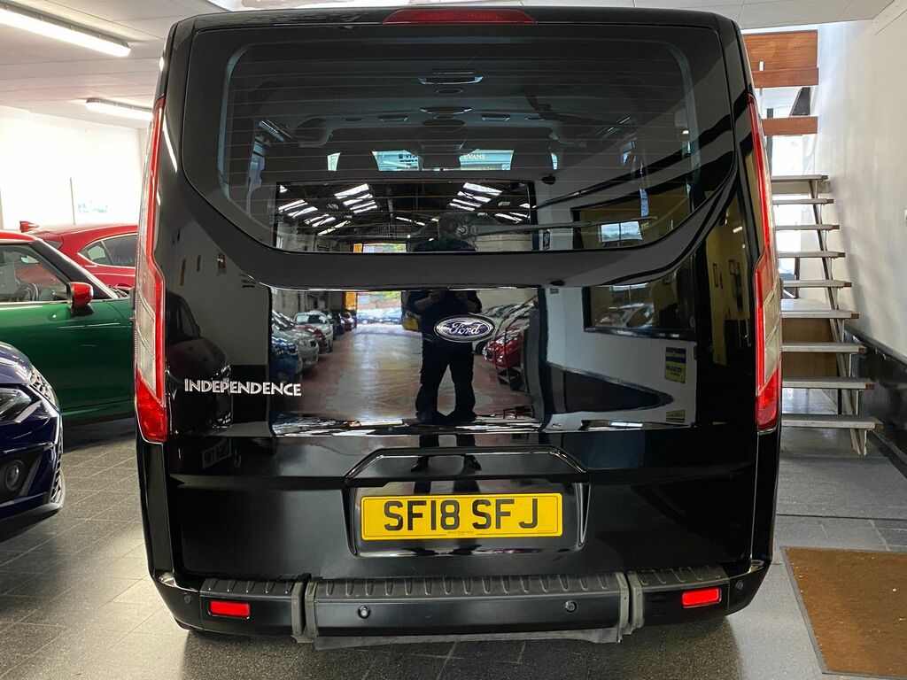 Ford Tourneo Custom 2.0 310 Ecoblue Titanium Minibus Double Cab Di Black #6