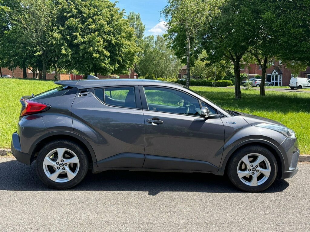 Toyota C-Hr 1.8 Vvt-h Icon Cvt Euro 6 Ss LR67GGF Grey #3