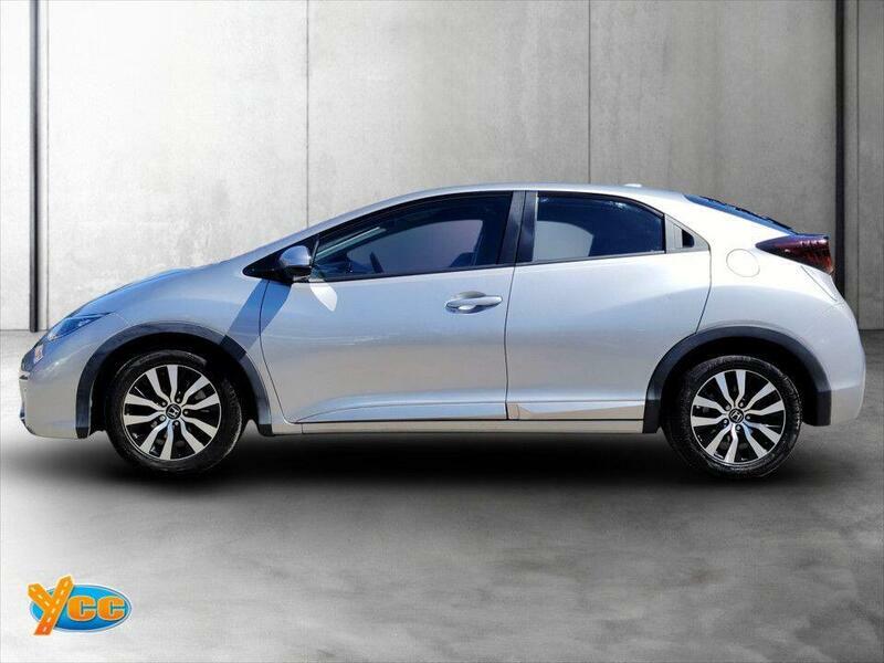Honda Civic 1.6 I-dtec Se Plus Navi Hatchback Man YR17UBP Silver #4