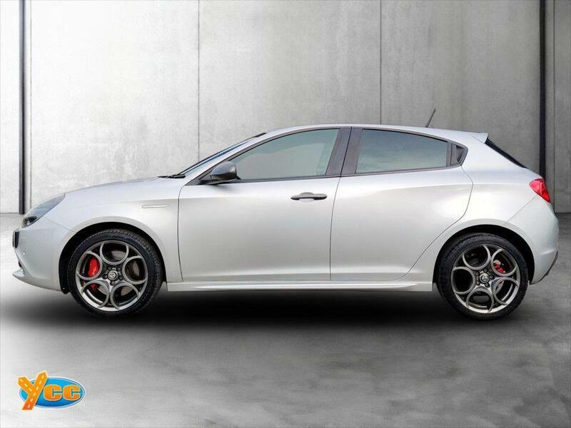 Alfa Romeo Giulietta 2.0 Jtdm-2 Speciale Hatchback Tct Euro WP17YWG Grey #4