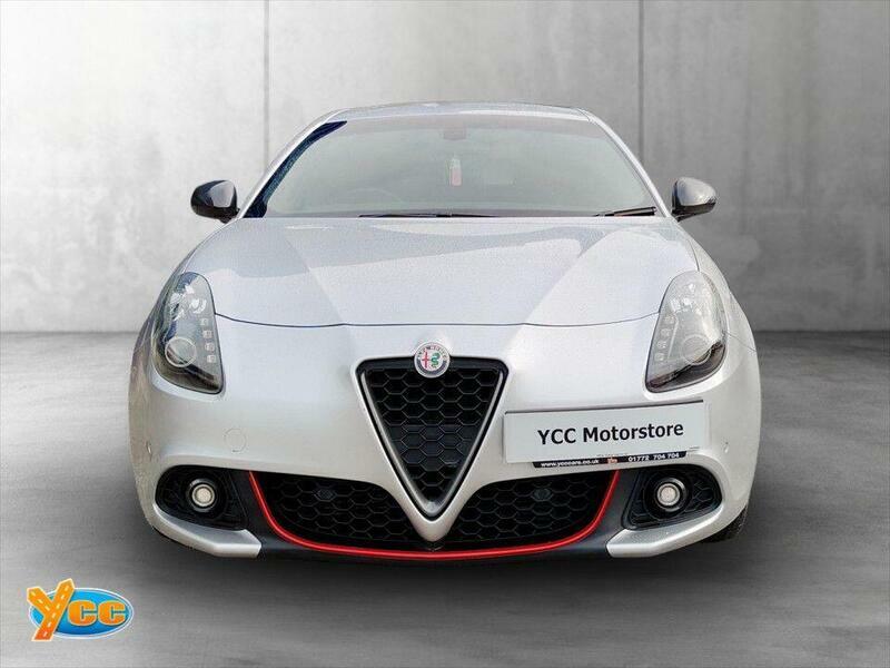 Alfa Romeo Giulietta 2.0 Jtdm-2 Speciale Hatchback Tct Euro WP17YWG Grey #2