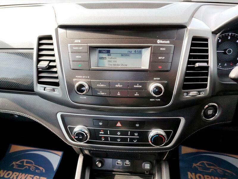 SsangYong Musso Plus White #14