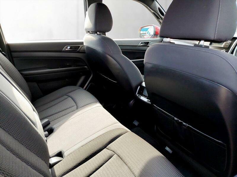 SsangYong Musso Plus White #21