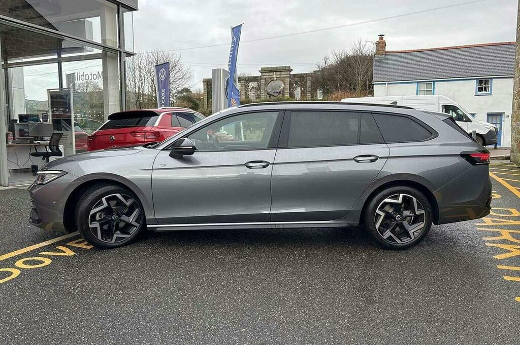 Volkswagen Passat 1.5 Etsi Mhev R-line Estate Hybrid Dsg WK75OUW Grey #4