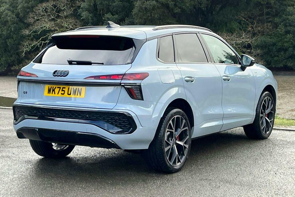Audi Q3 1.5 E Hybrid Launch Edition Suv Plug In WK75UWN Grey #3